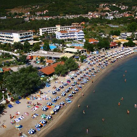 Aggelos Family Hotel Мораитика Екстериор снимка