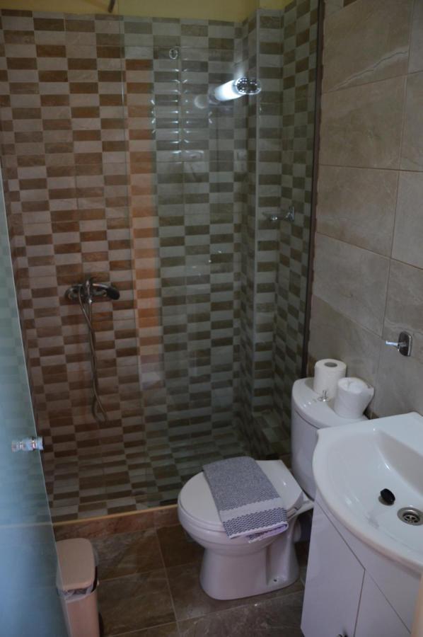 Aggelos Family Hotel Мораитика Екстериор снимка
