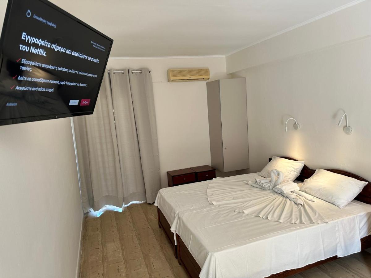 Aggelos Family Hotel Мораитика Екстериор снимка