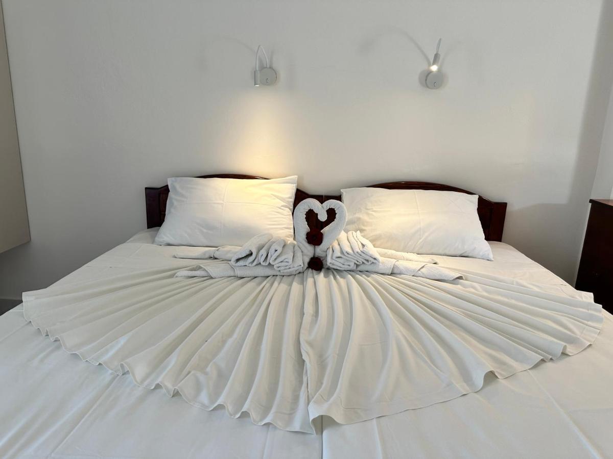 Aggelos Family Hotel Мораитика Екстериор снимка