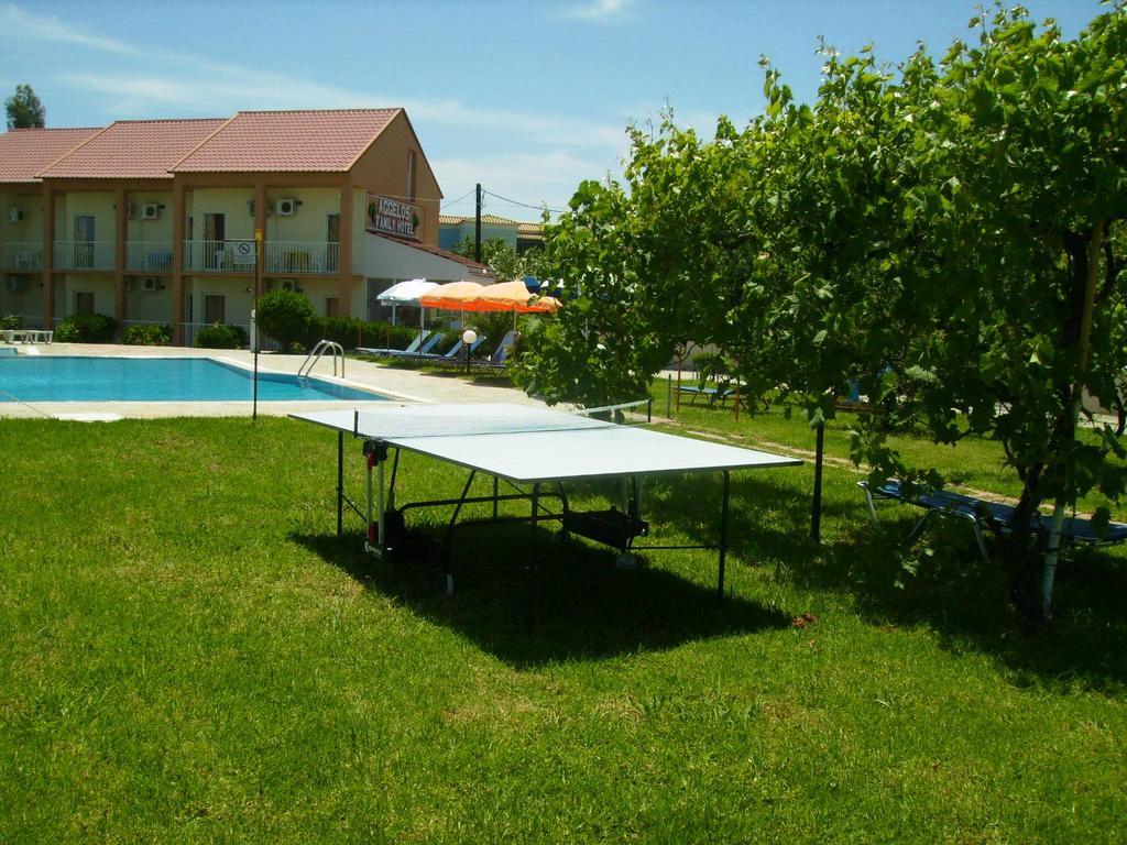 Aggelos Family Hotel Мораитика Екстериор снимка
