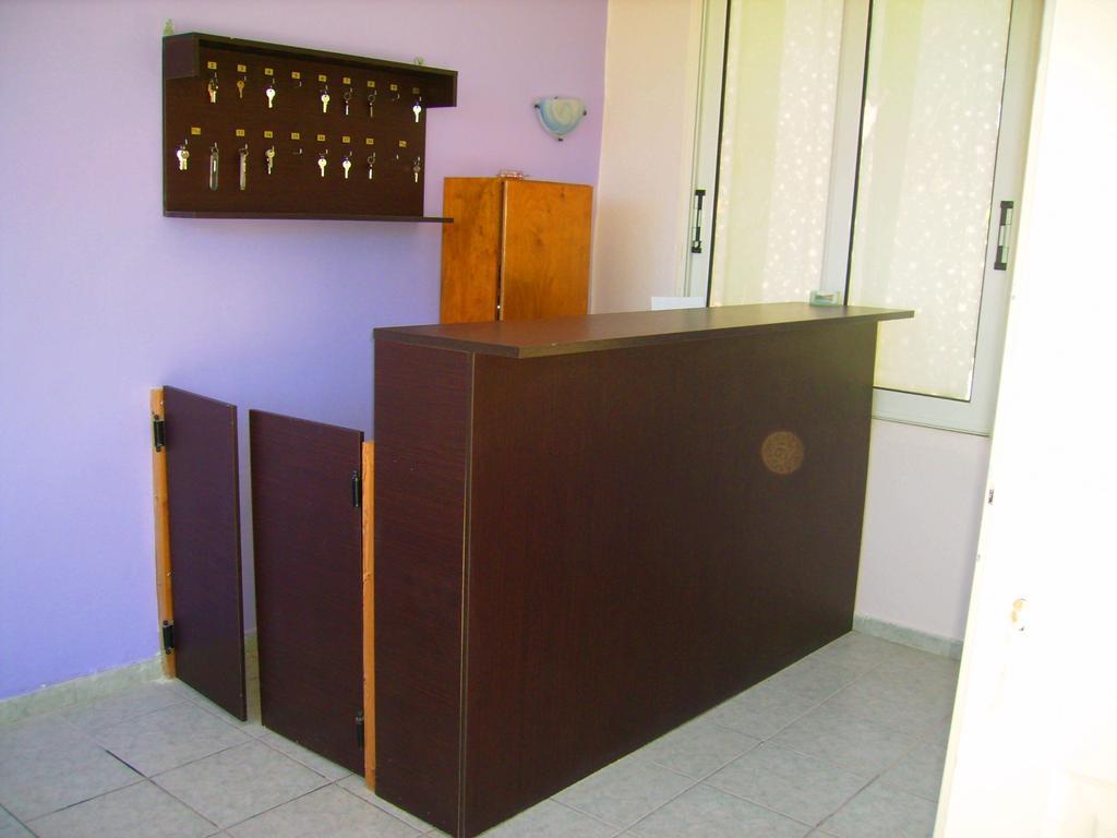 Aggelos Family Hotel Мораитика Екстериор снимка
