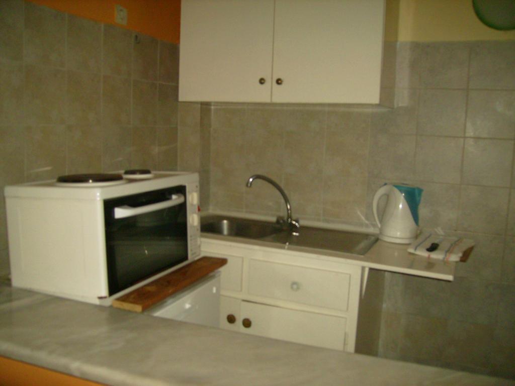 Aggelos Family Hotel Мораитика Екстериор снимка